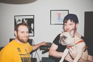 Visual Estetik Unik di Video Musik Junior Boys